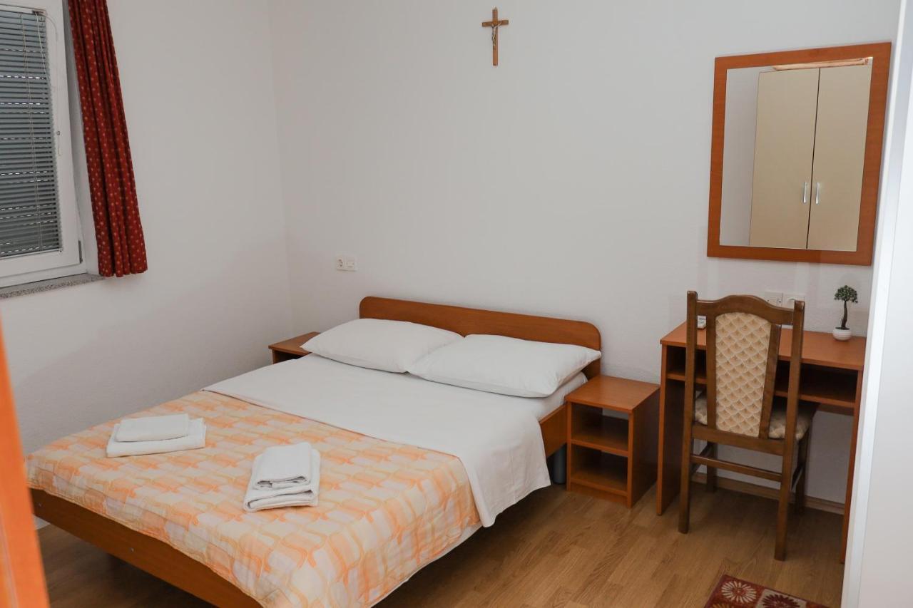 Hotel Pansion Milena Međugorje Esterno foto