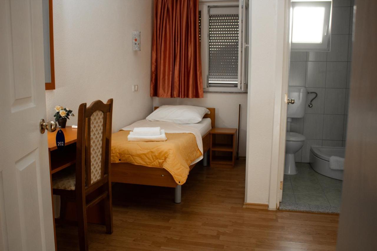 Hotel Pansion Milena Međugorje Esterno foto