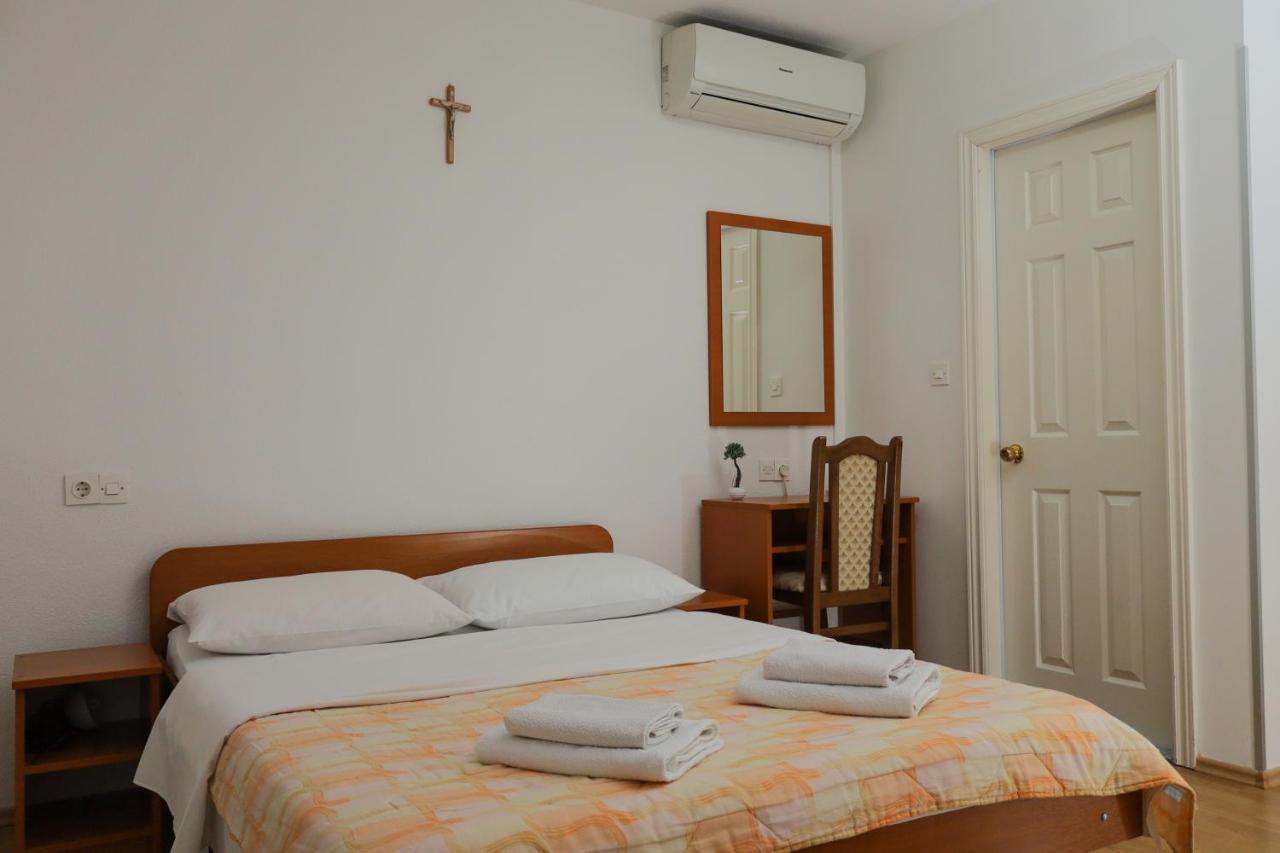 Hotel Pansion Milena Međugorje Esterno foto