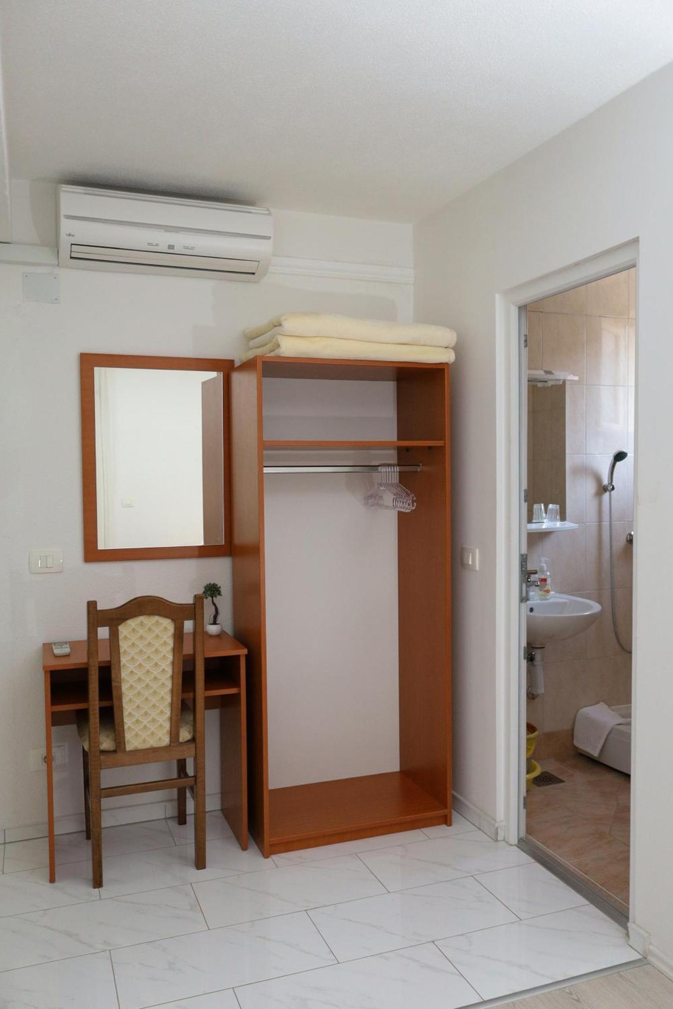 Hotel Pansion Milena Međugorje Esterno foto